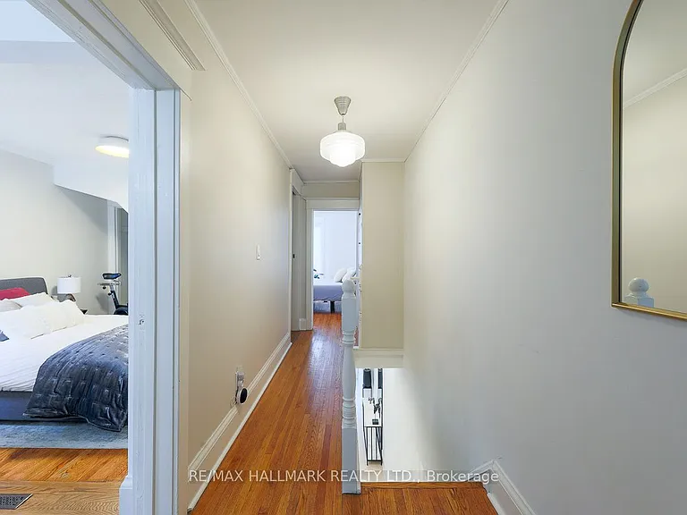 35 Dingwall Ave — Photo 15