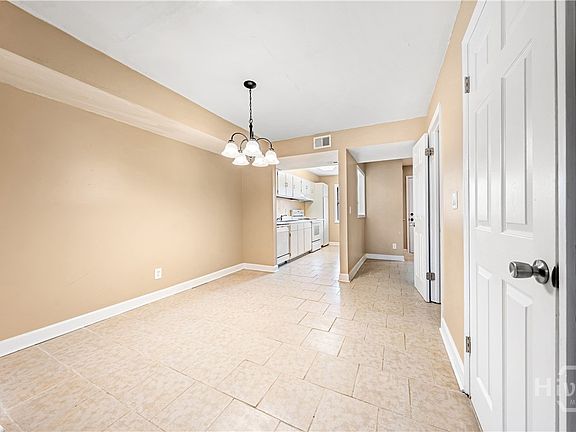 5th image of 290 Appleby Drive #274