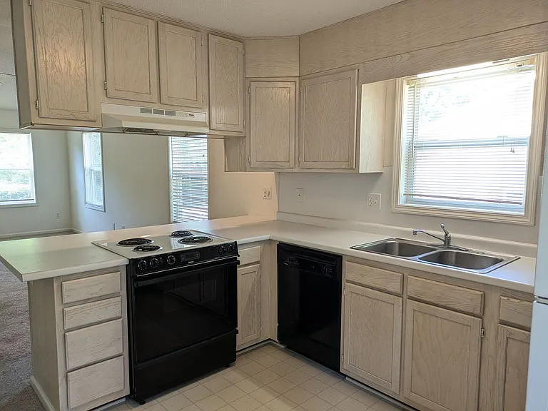 108 Bogey Ln — Photo 16