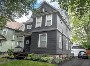 32 Delaware St, Rochester, NY 14607