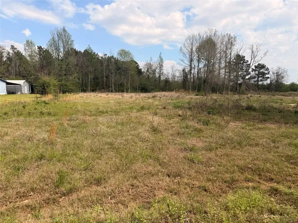 310 Wallace Lake Rd, Frierson, LA 71027
