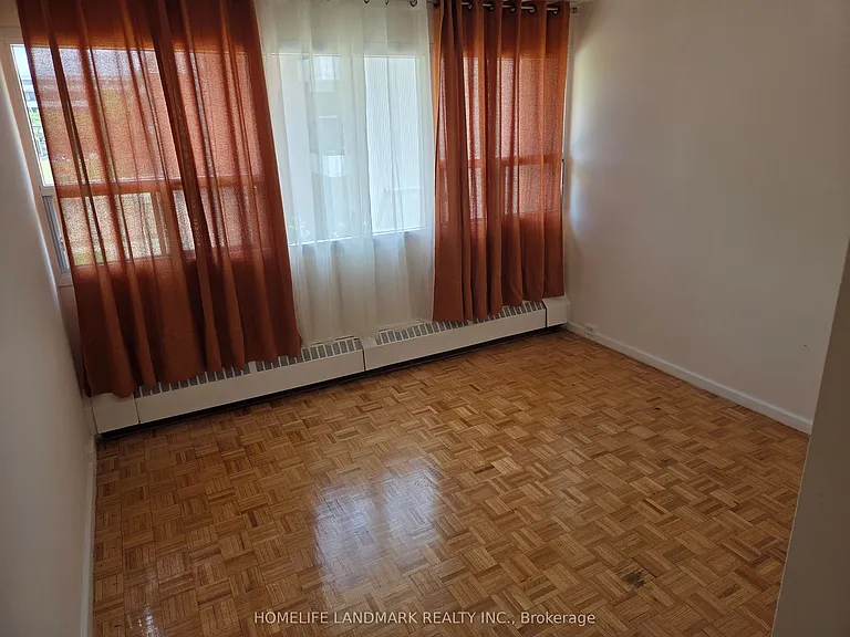 100 Leeward Glenway #301 — Photo 14