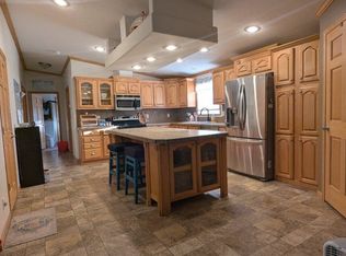 379 Broadway St, Palermo, ND 58769