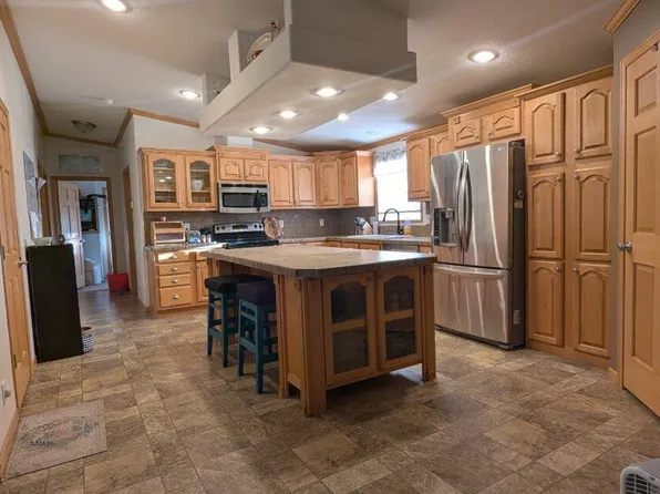 379 Broadway St, Palermo, ND 58769