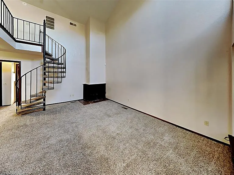 1910 Three Stars Rd — Photo 1
