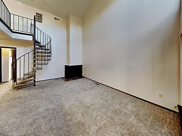 1910 Three Stars Rd, Edmond, OK 73034