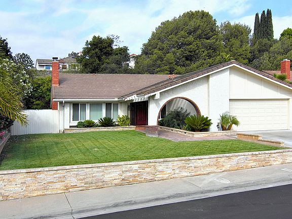 2nd image of 294 Greenmeadow Ave