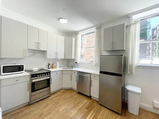 Rented by Meraki Realty LLC | media 15