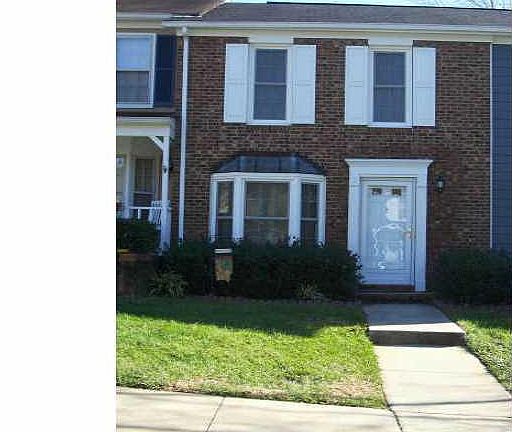 2nd image of 919 Shelby Dr APT D