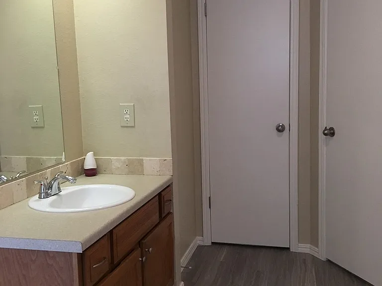10050 Southridge Dr — Photo 20