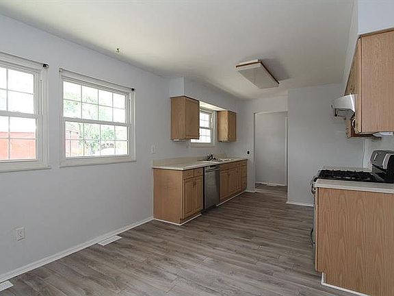 5th image of 5972 Verdi Dr