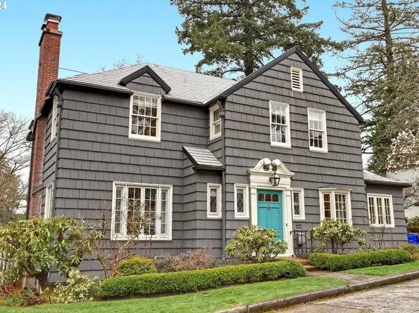 2675 SW Georgian Pl, Portland, OR 97201