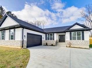 5109 Valley Ridge Rd, Cincinnati, OH 45247