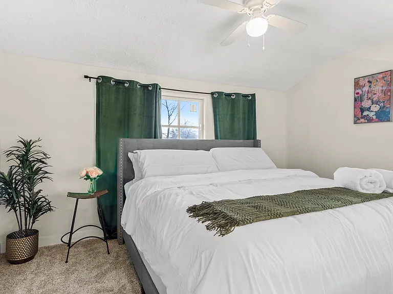 3310 E 9th St #3310 — Photo 9