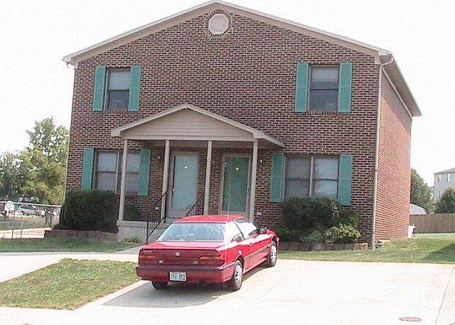 2nd image of 202 Aqueduct Dr #B