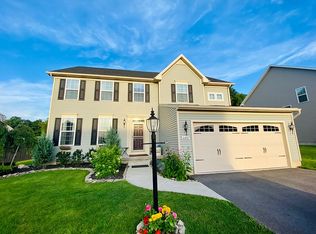 6401 Erica Trl, Victor, NY 14564