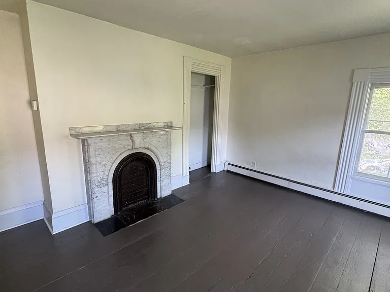 166 Essex St #A — Photo 12