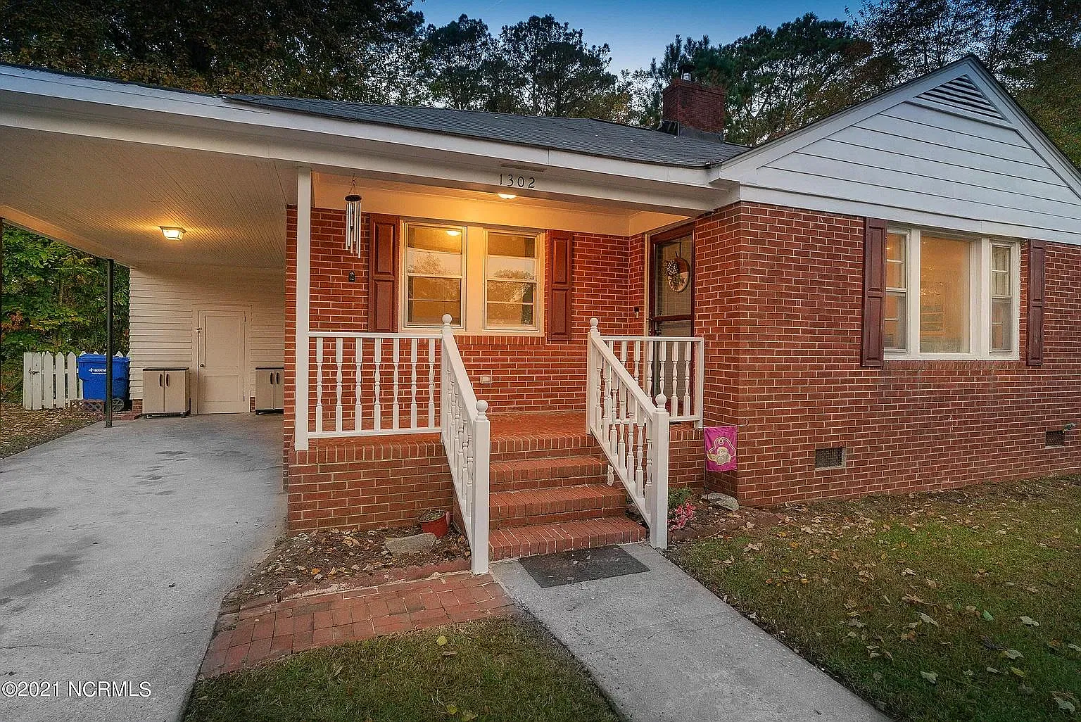 3 bed, 1388 sqft, $1,550 — Photo 2