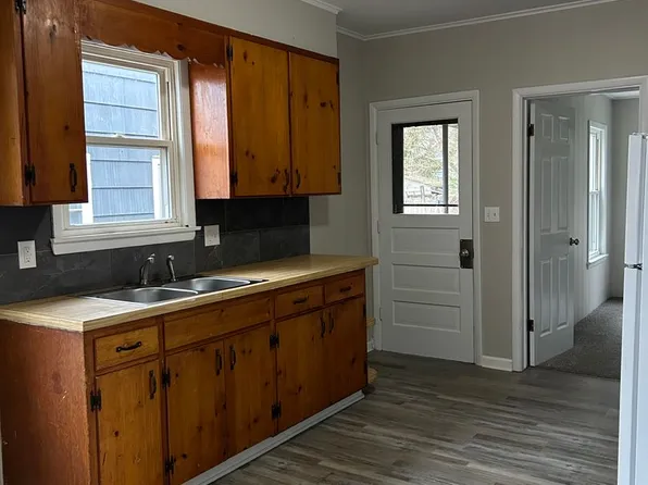 112 W 3rd St N APT 1-2, Fulton, NY 13069