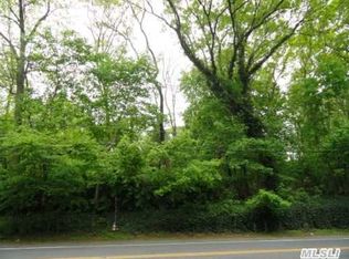 800 Bryant Ave, Roslyn, NY 11576