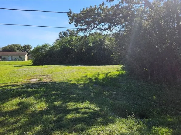919 NW 10th St #11, Okeechobee, FL 34972