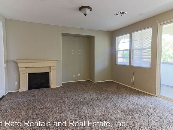 2nd image of 3626 W Devonshire Ave Unit 1007