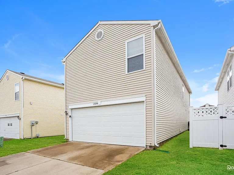 12698 Endurance Dr — Photo 3