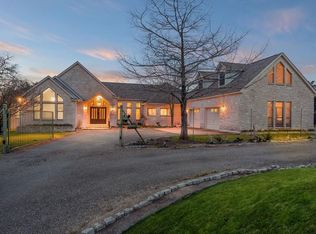 983 Shin Oak Way, Kerrville, TX 78028