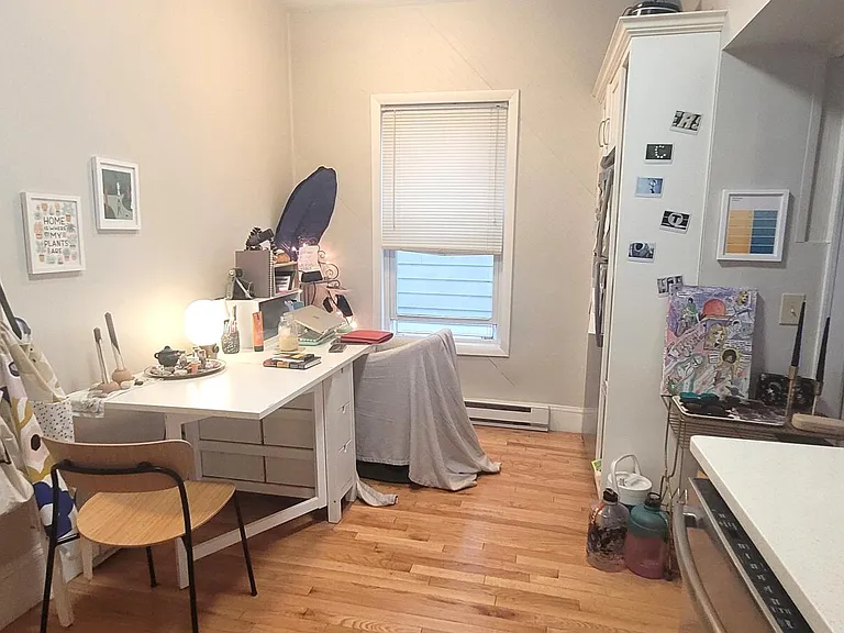 147 Cedar St #1R — Photo 5