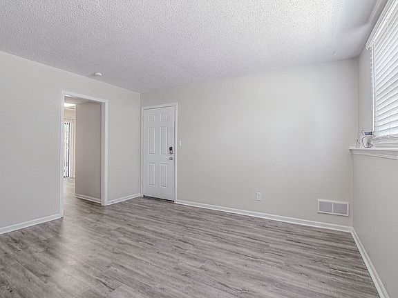 5th image of 2941-3057 Eaton St