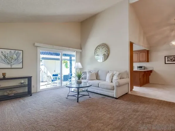 10061 Nuerto Ln, Spring Valley, CA 91977