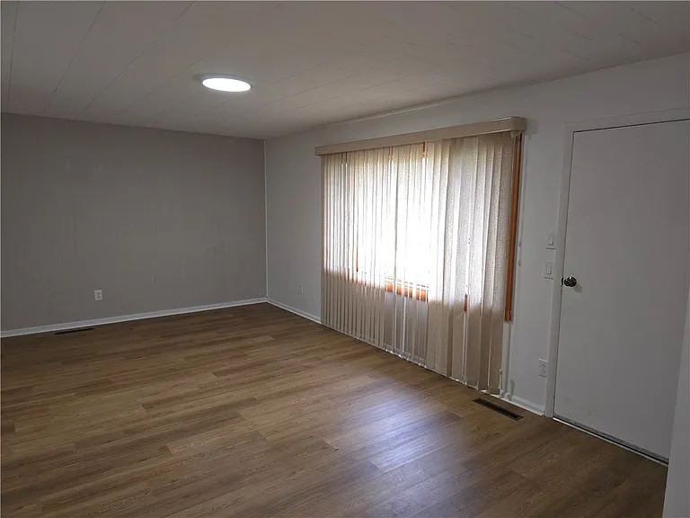 379 Hollybrook Rd — Photo 20