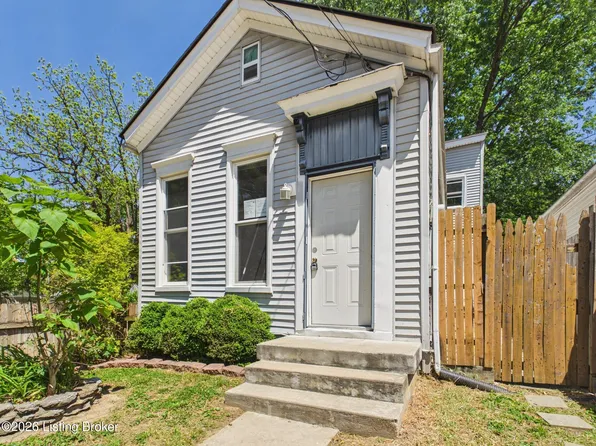825 Schiller Ave, Louisville, KY 40204