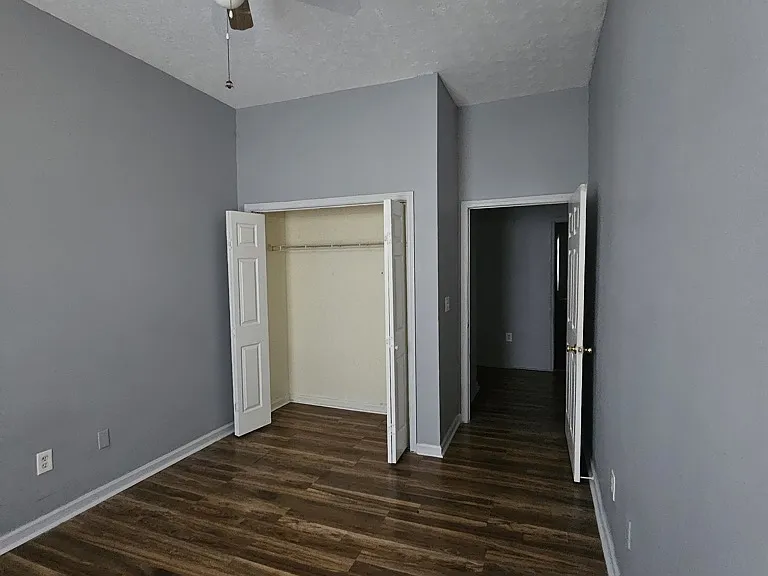 1333 Oak St SW — Photo 10