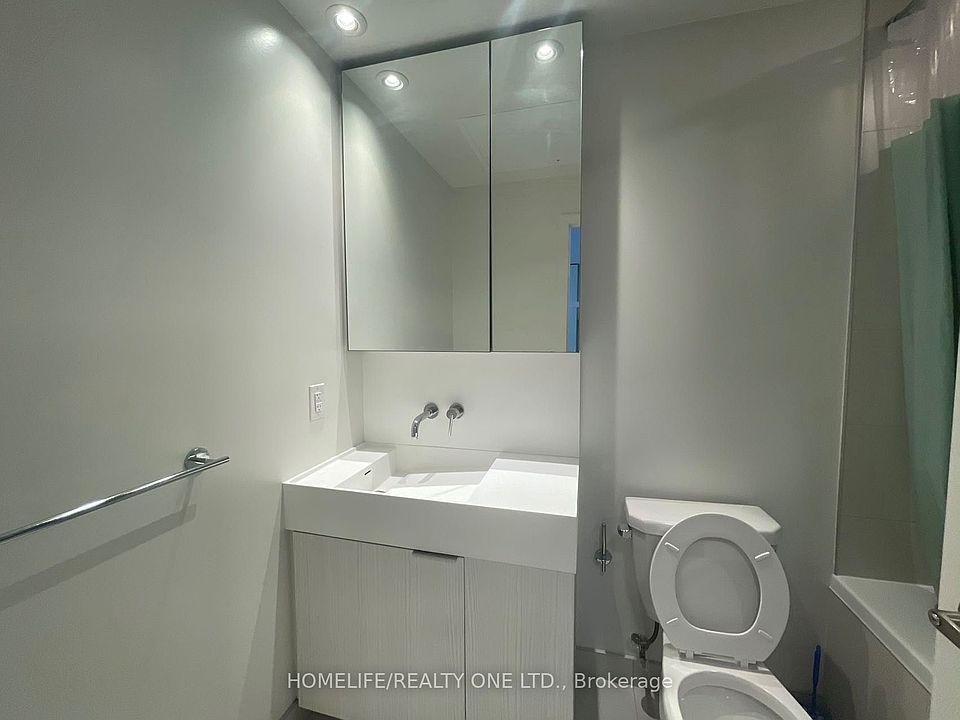 1st image of 20 Richardson St #2911