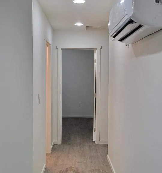 511-513 E 2nd St #511 — Photo 3