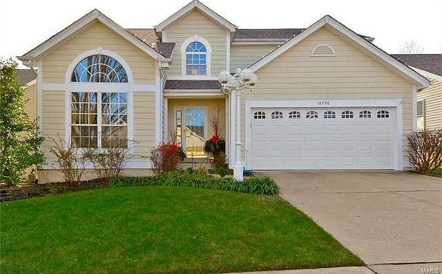1st image of 16796 Hickory Crest Dr