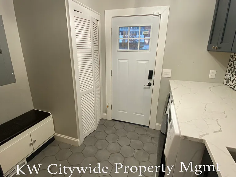 2522 Jay Ave — Photo 7
