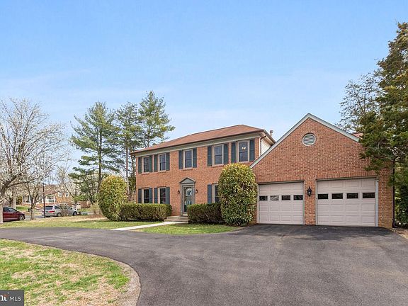 2nd image of 14631 Pinto Ln
