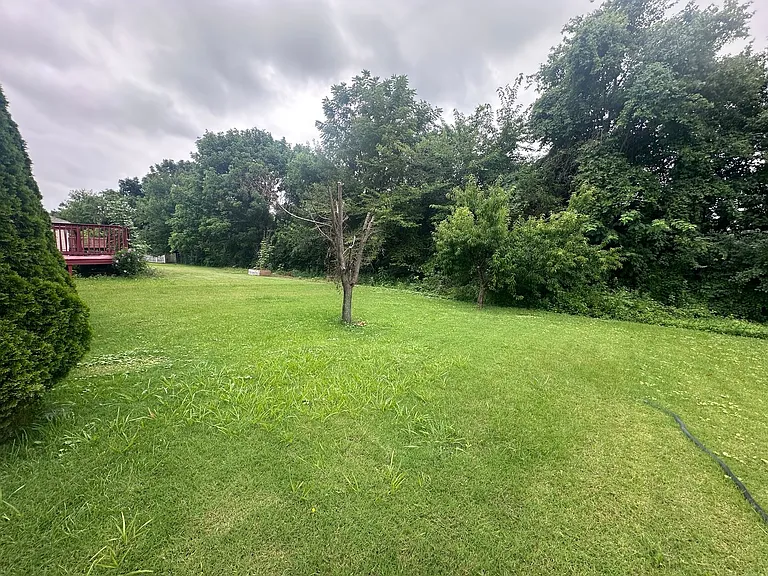 5519 Bannon Crossings Dr — Photo 37