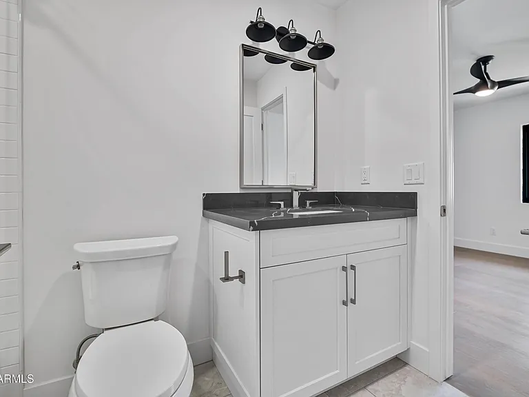 8512 E Via De La Escuela — Photo 19