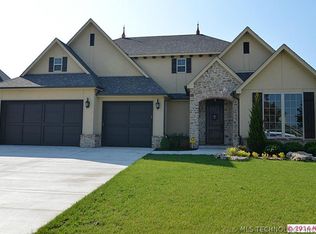 220 E 127th Ct, Jenks, OK 74037