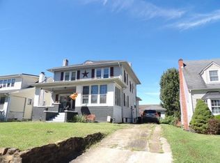 2225 Crest St, Ashland, KY 41101