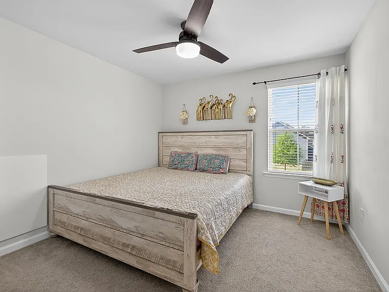201 Devon Fields Dr — Photo 22