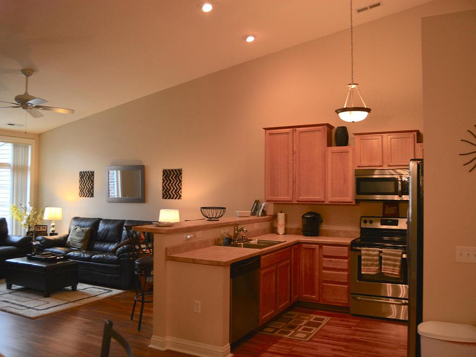 1st image of 1540 Roxbury Way APT 205