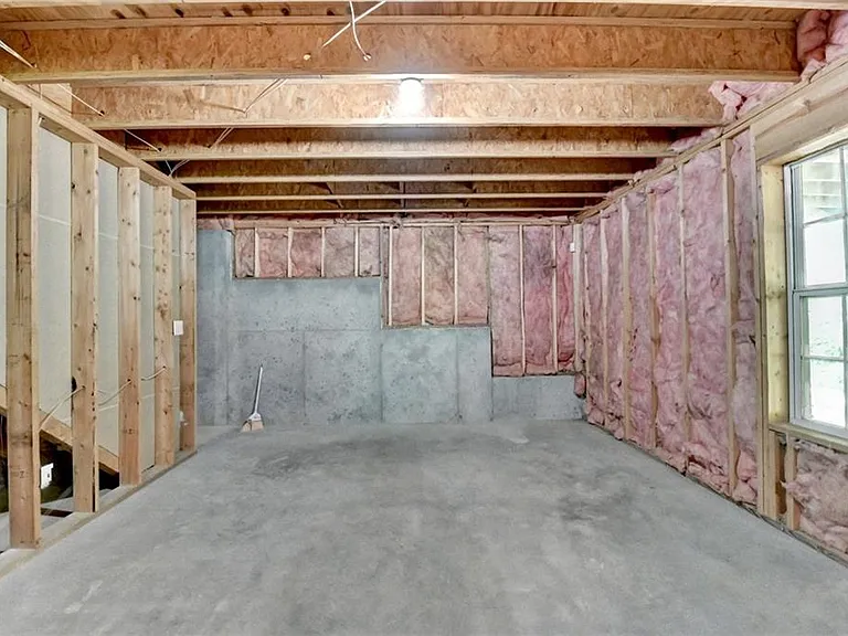 3380 McClure Woods Dr — Photo 43