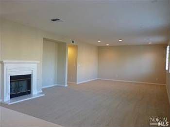 3rd image of 7 Tolentino Dr