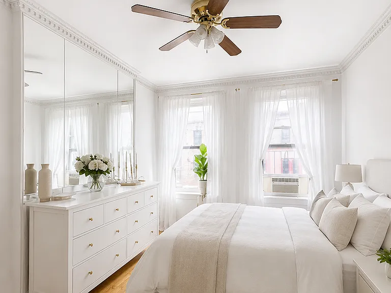 249 W 21st St #PHE — Photo 10
