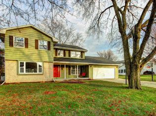 2429 Cambridge Dr, Aurora, IL 60506