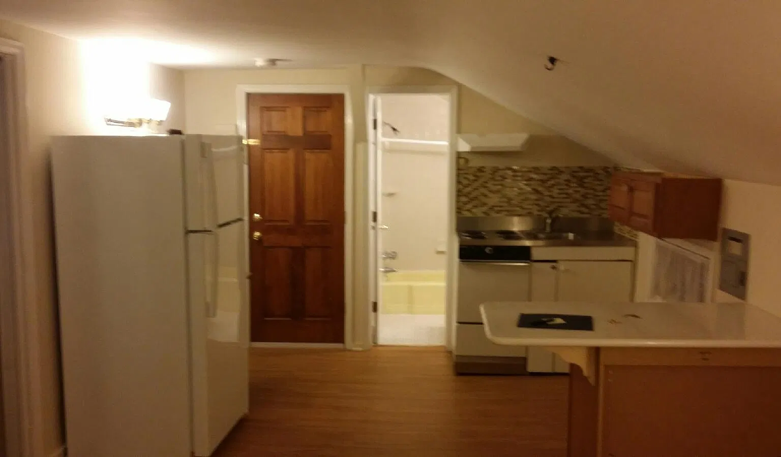 Studio, $1,800 — Photo 1